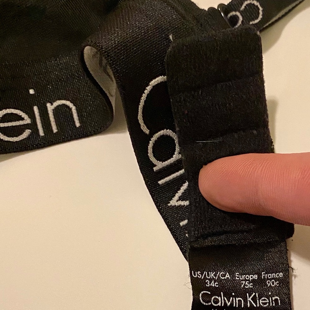 34C Calvin Klein Push Up Bra Logo Band & Strap EUC